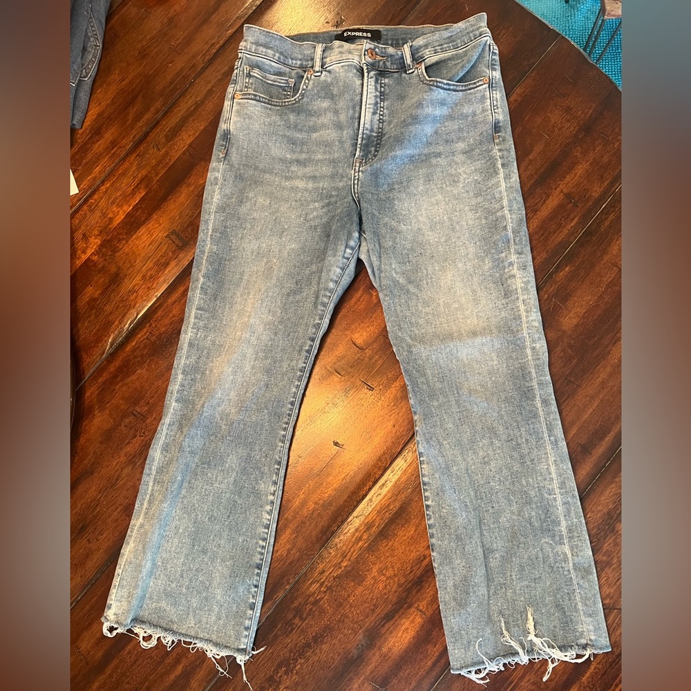 Express Women's Light Blue High Rise cropped Flare Stretch+ Jeans Sz 12